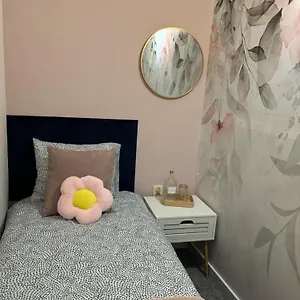 Hotel kapsułowy Shespace Apartrooms, Kraków
